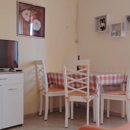 Apartments Mara Мали-Лошинь Экстерьер фото