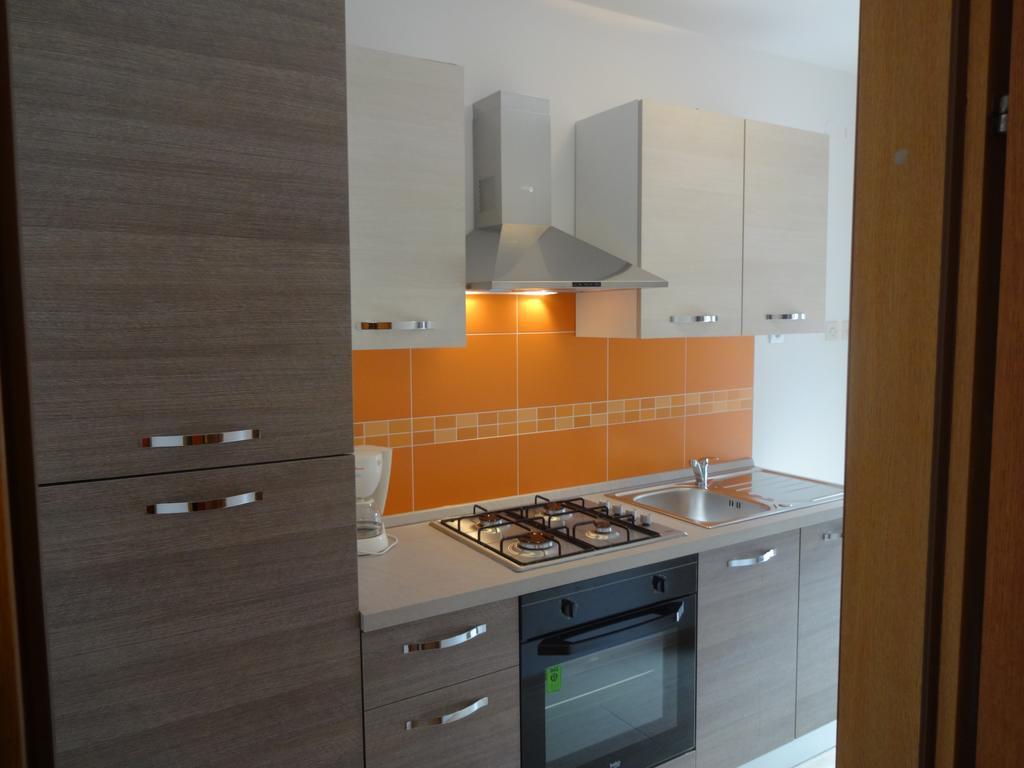 Apartments Mara Мали-Лошинь Экстерьер фото